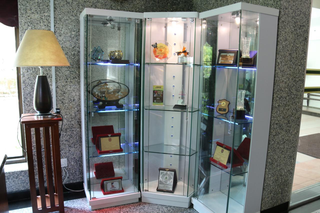 Hotel Edc Uum Sintok à Sintuk Extérieur photo