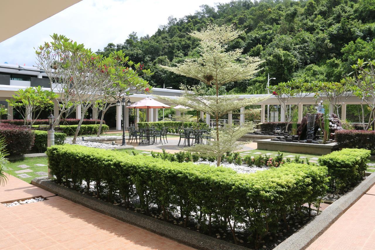 Hotel Edc Uum Sintok à Sintuk Extérieur photo