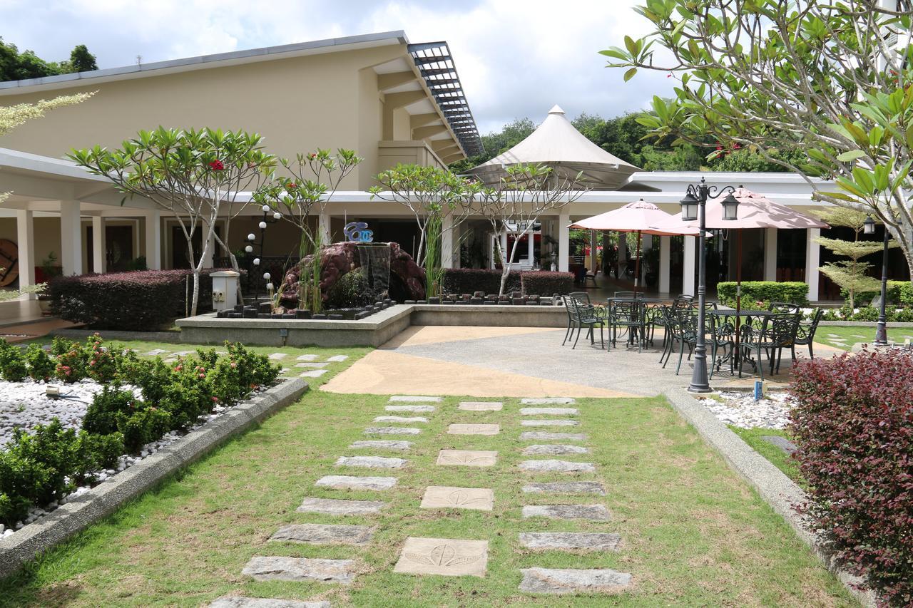 Hotel Edc Uum Sintok à Sintuk Extérieur photo